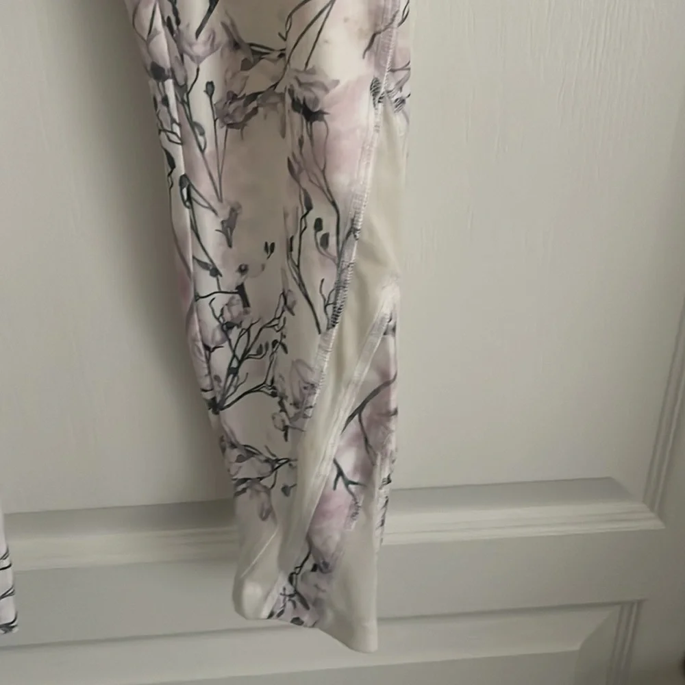 Balance Collection Leggings - Picture 2 of 2